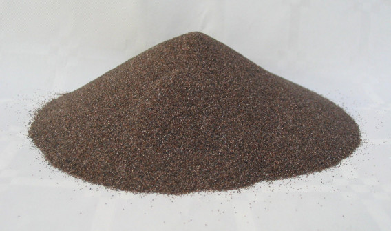 Corindon grain 54